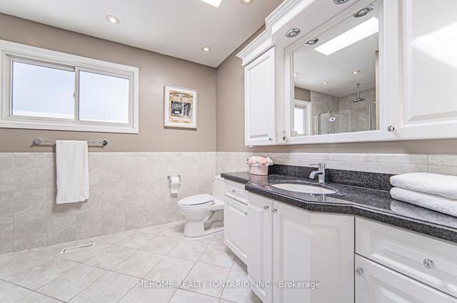 109 Fincham Ave, House detached with 4 bedrooms, 4 bathrooms and 4 parking in Markham ON | Image 19