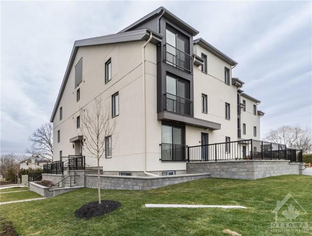 305 - 33 Maple Grove Road, Condo with 2 bedrooms, 2 bathrooms and 1 parking in Ottawa ON | Card Image