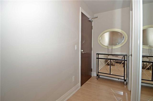 lph1-9 - 75 North Park Rd, Condo with 1 bedrooms, 2 bathrooms and 1 parking in Vaughan ON | Image 3