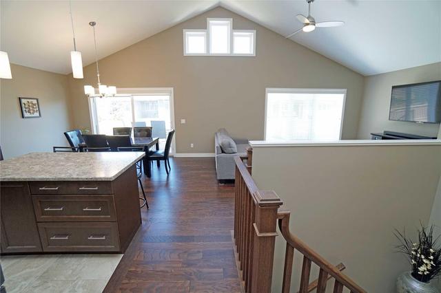 18 Eastman Gateway, House detached with 2 bedrooms, 3 bathrooms and 4 parking in Thorold ON | Image 5