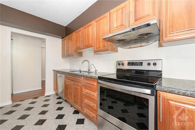 105 - 199 Kent Street, Condo with 2 bedrooms, 2 bathrooms and null parking in Ottawa ON | Image 16