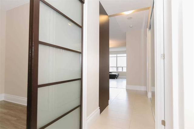 lph12 - 39 Galleria Pkwy, Condo with 1 bedrooms, 1 bathrooms and 1 parking in Markham ON | Image 5
