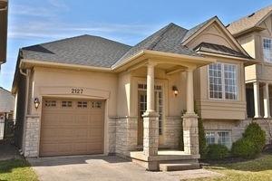 2127 Rochester Circ, House detached with 2 bedrooms, 2 bathrooms and 2 parking in Oakville ON | Image 12