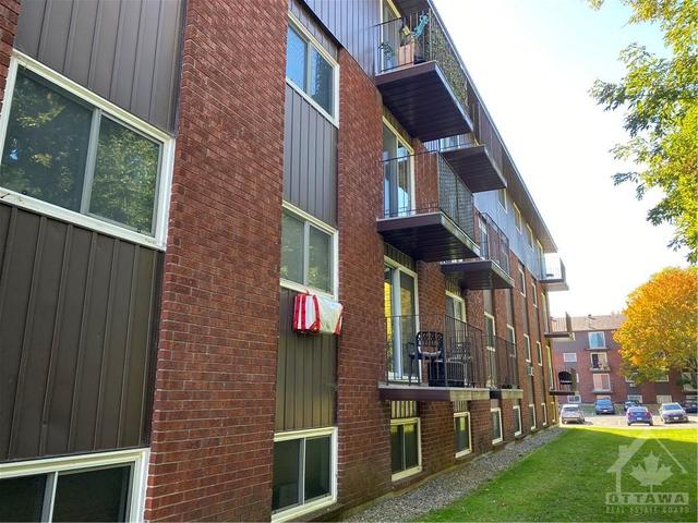 20 - 6 Charlotte Place, Condo with 2 bedrooms, 1 bathrooms and 1 parking in Brockville ON | Image 29