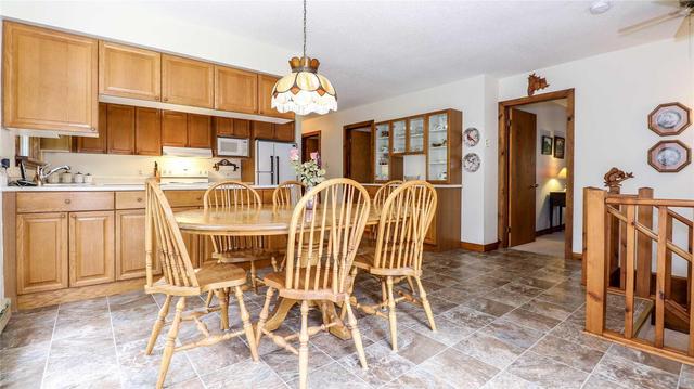 14 Elizabeth Dr, House detached with 3 bedrooms, 1 bathrooms and 8 parking in Wasaga Beach ON | Image 9