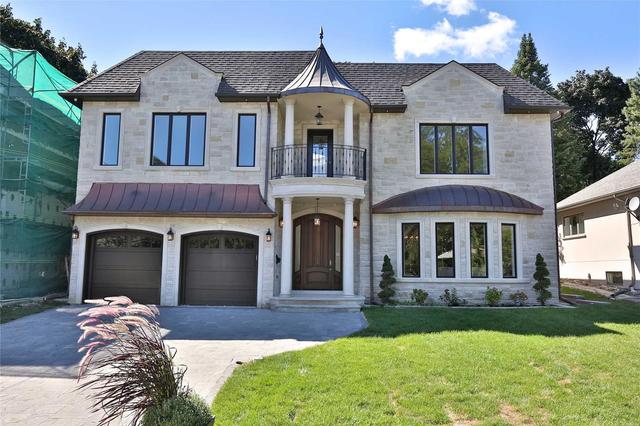 18 Viamede Cres, House detached with 4 bedrooms, 7 bathrooms and 7 parking in Toronto ON | Image 1