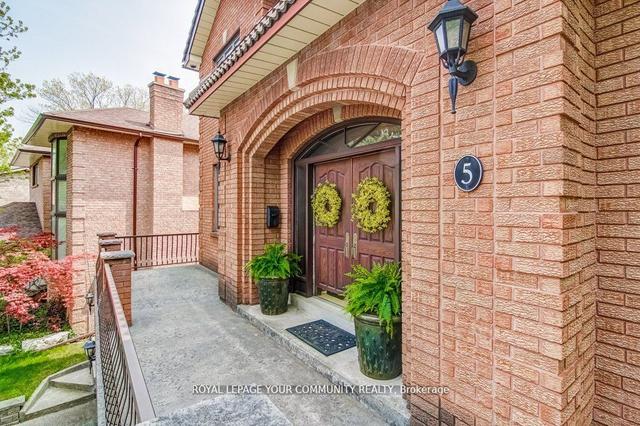 5 Weston Wood Rd, House detached with 4 bedrooms, 5 bathrooms and 8 parking in Toronto ON | Image 12