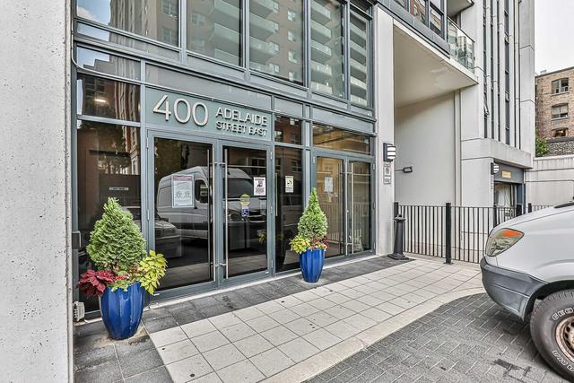 717 - 400 Adelaide St E, Condo with 1 bedrooms, 2 bathrooms and 1 parking in Toronto ON | Image 1