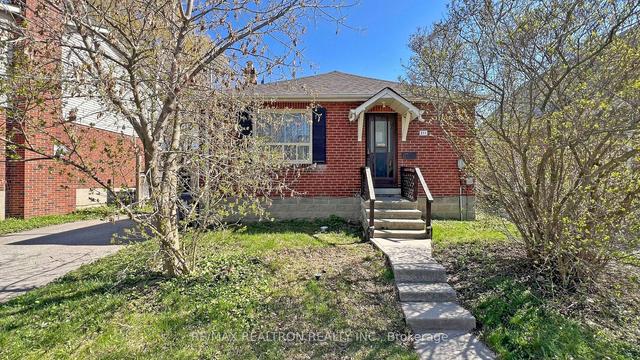 211 Harlandale Ave, House detached with 2 bedrooms, 2 bathrooms and 3 parking in Toronto ON | Image 12