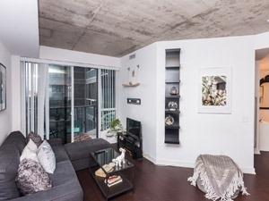 833 - 1030 King St W, Condo with 1 bedrooms, 1 bathrooms and null parking in Toronto ON | Image 3