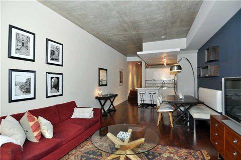 404 - 388 Richmond St W, Condo with 1 bedrooms, 1 bathrooms and 1 parking in Toronto ON | Image 8