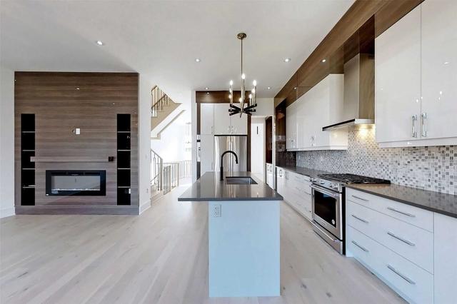 b7-2 - 58 Golden Tr, House attached with 3 bedrooms, 4 bathrooms and 2 parking in Vaughan ON | Image 7