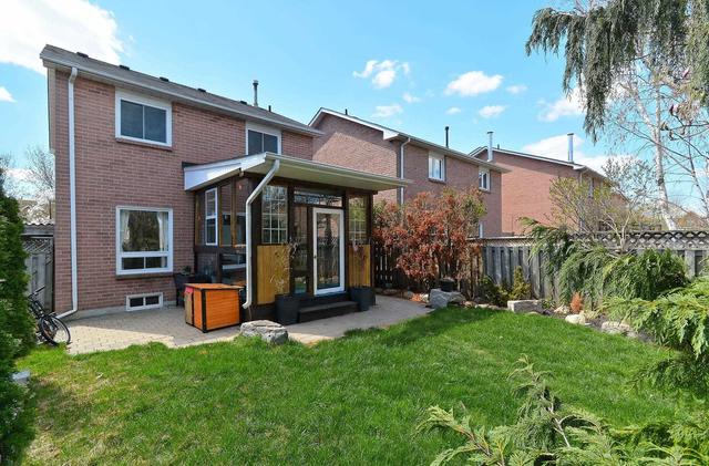 3346 Sundew Crt, House detached with 3 bedrooms, 3 bathrooms and 5 parking in Mississauga ON | Image 24