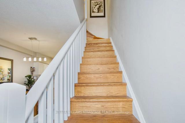 15 Pear Tree Mews, House attached with 3 bedrooms, 3 bathrooms and 2 parking in Toronto ON | Image 5