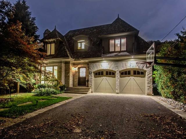 18 Brookfield Rd, House detached with 5 bedrooms, 7 bathrooms and 6 parking in Toronto ON | Image 1