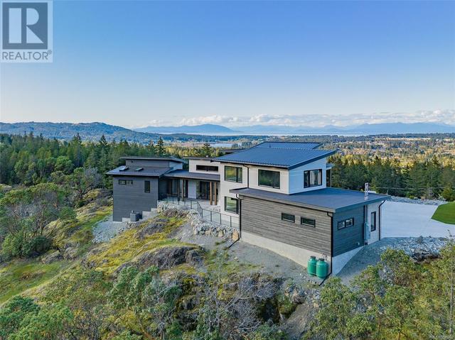 3230 Ferguson Rd, House detached with 4 bedrooms, 3 bathrooms and 3 parking in Nanaimo C BC | Image 82
