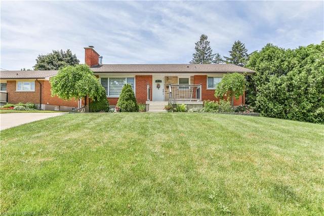 213 King Edward Avenue, House detached with 3 bedrooms, 1 bathrooms and 8 parking in London ON | Image 13