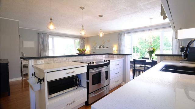 6 Gill St, House detached with 3 bedrooms, 2 bathrooms and 6 parking in Severn ON | Image 5