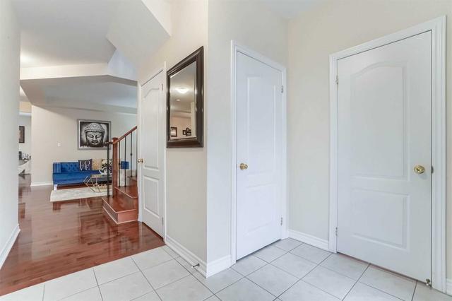 27 Rouge St, House detached with 4 bedrooms, 4 bathrooms and 6 parking in Brampton ON | Image 27
