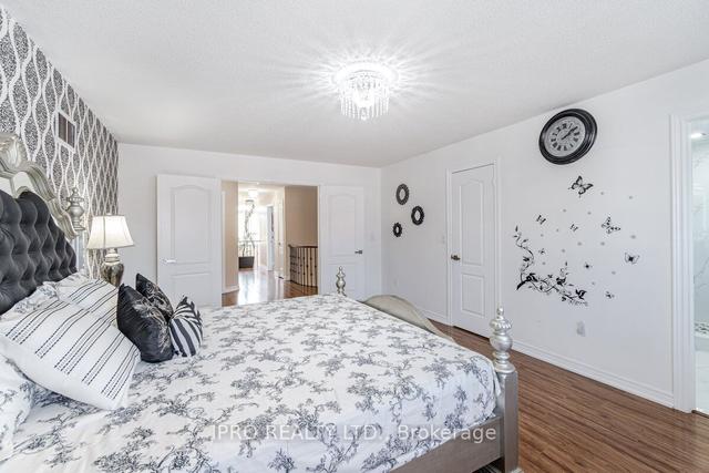 8 Gallpoint Cres, House detached with 4 bedrooms, 4 bathrooms and 6 parking in Brampton ON | Image 11