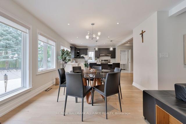 1247 Cumnock Cres, House detached with 5 bedrooms, 5 bathrooms and 9 parking in Oakville ON | Image 2