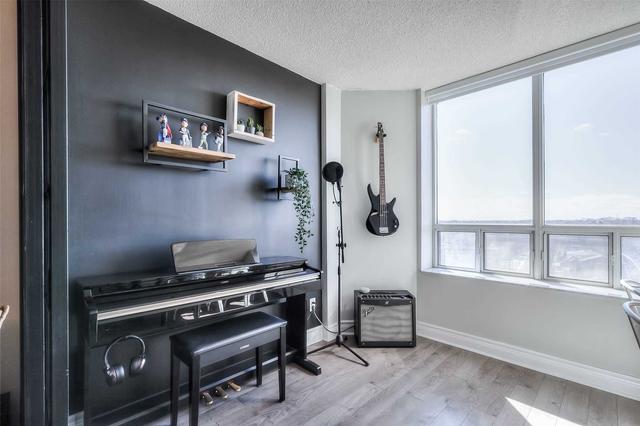 1009 - 5418 Yonge St, Condo with 1 bedrooms, 1 bathrooms and 1 parking in Toronto ON | Image 4
