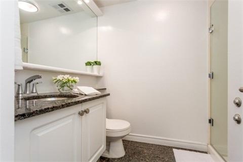 uph7 - 55 Bloor St E, Condo with 2 bedrooms, 2 bathrooms and 1 parking in Toronto ON | Image 18