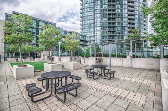 1004 - 219 Fort York Blvd, Condo with 1 bedrooms, 1 bathrooms and 1 parking in Toronto ON | Image 13