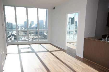 608 - 12 Yonge St, Condo with 2 bedrooms, 2 bathrooms and 1 parking in Toronto ON | Image 2