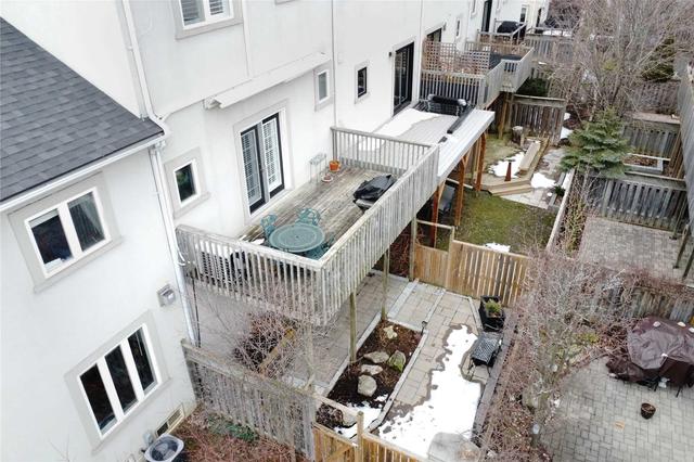 25 Cora Urbel Way, Townhouse with 3 bedrooms, 4 bathrooms and 4 parking in Toronto ON | Image 29