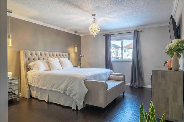 174 Wildwood Trail Tr, House detached with 3 bedrooms, 3 bathrooms and 4 parking in Barrie ON | Image 3