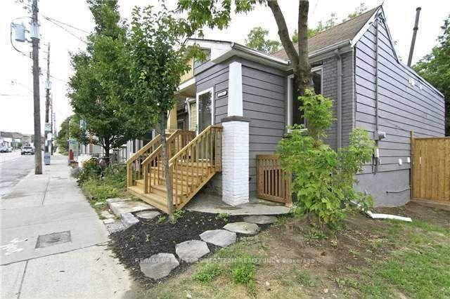 upper - 115a Coxwell Ave, House semidetached with 1 bedrooms, 1 bathrooms and 0 parking in Toronto ON | Image 1