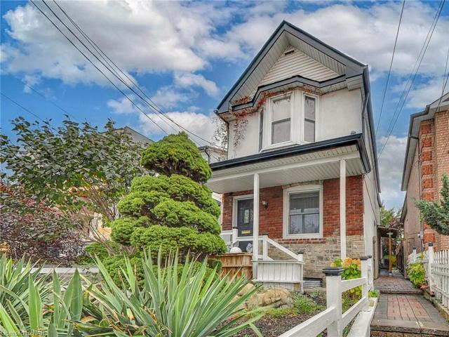 335 Boon Avenue, House detached with 2 bedrooms, 2 bathrooms and 4 parking in Toronto ON | Image 34