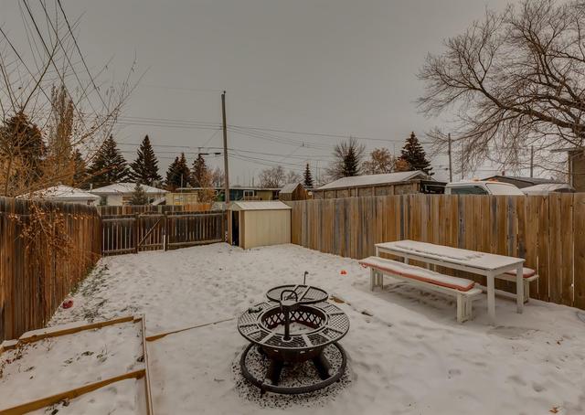 8034 24 Street Se, Home with 3 bedrooms, 1 bathrooms and 2 parking in Calgary AB | Image 30