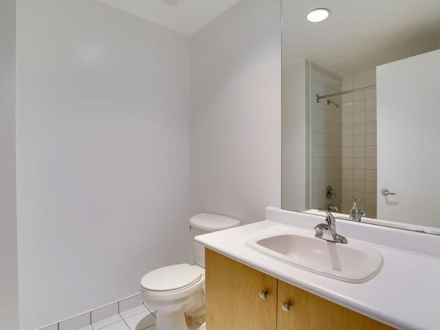 uph 03 - 700 King St W, Condo with 2 bedrooms, 2 bathrooms and 1 parking in Toronto ON | Image 10