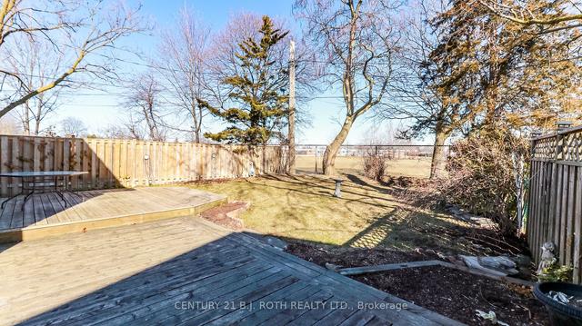 251 Wellesworth Dr, House detached with 3 bedrooms, 5 bathrooms and 5 parking in Toronto ON | Image 19