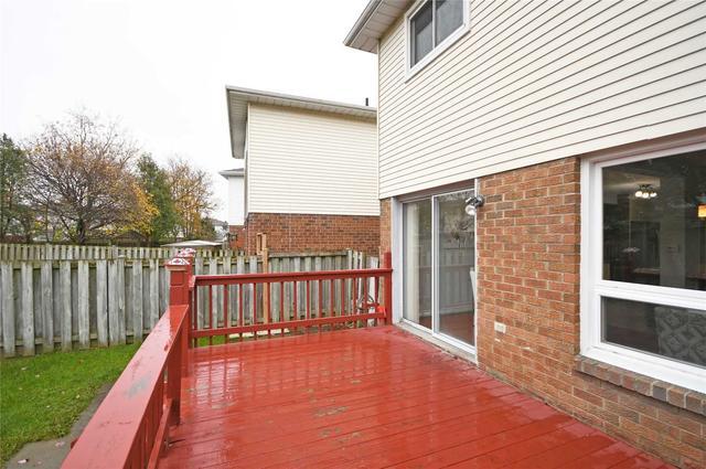 76 Stephensen Crt, House detached with 3 bedrooms, 3 bathrooms and 3 parking in Brampton ON | Image 33