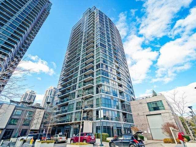 310 - 1 Valhalla Inn Rd, Condo with 1 bedrooms, 1 bathrooms and 1 parking in Toronto ON | Image 1