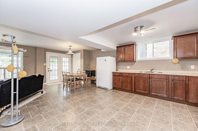 20 Whetstone Cres, House detached with 5 bedrooms, 4 bathrooms and 4 parking in Guelph ON | Image 20