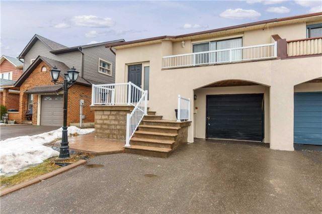 Upper - 382 Hansen Rd N, House semidetached with 3 bedrooms, 1 bathrooms and 1 parking in Brampton ON | Image 1