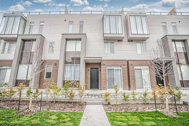 2 - 17 Greenbriar Rd, Townhouse with 3 bedrooms, 3 bathrooms and 2 parking in Toronto ON | Image 1
