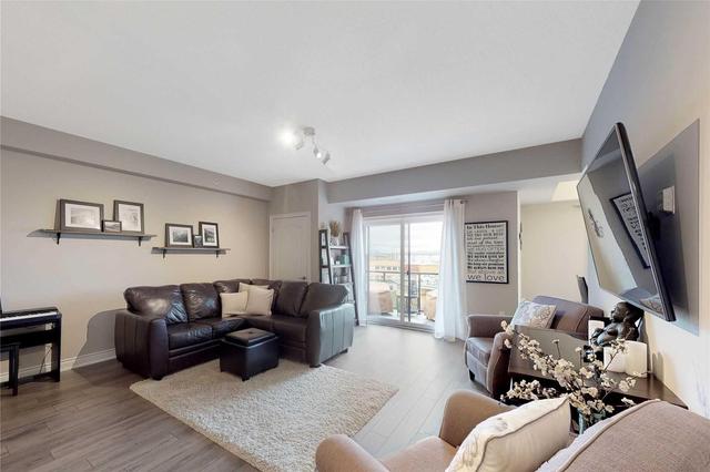 401 - 720 Yonge St, Condo with 3 bedrooms, 2 bathrooms and 1 parking in Barrie ON | Image 4