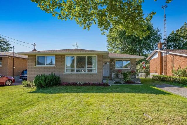 7035 Paisley Ave, House detached with 3 bedrooms, 2 bathrooms and 2 parking in Niagara Falls ON | Image 12