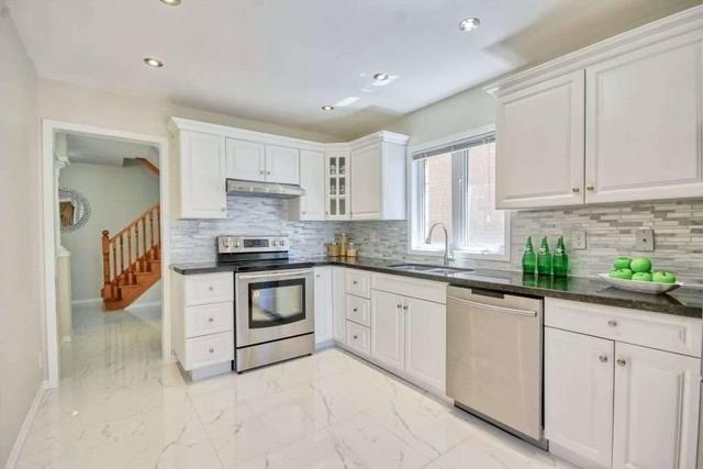 62 Asterfield Dr, House detached with 3 bedrooms, 4 bathrooms and 5 parking in Toronto ON | Image 8