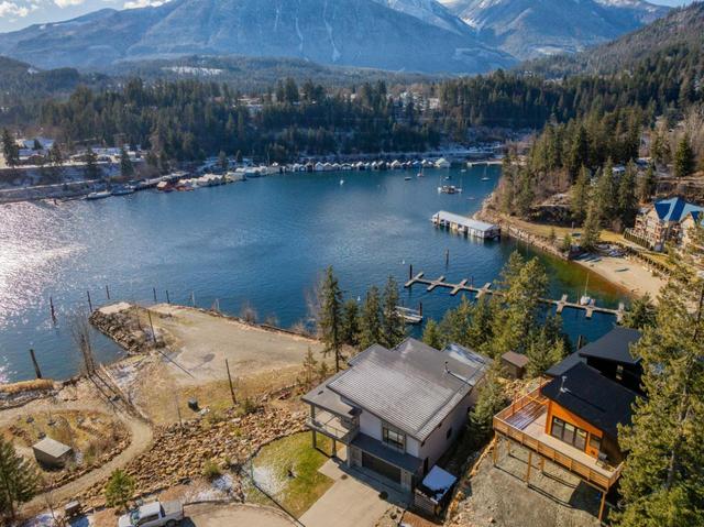 575 Larch Drive, House detached with 4 bedrooms, 3 bathrooms and 4 parking in Kaslo BC | Image 17