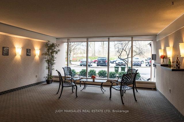 806 - 1964 Main St W, Condo with 3 bedrooms, 2 bathrooms and 1 parking in Hamilton ON | Image 9