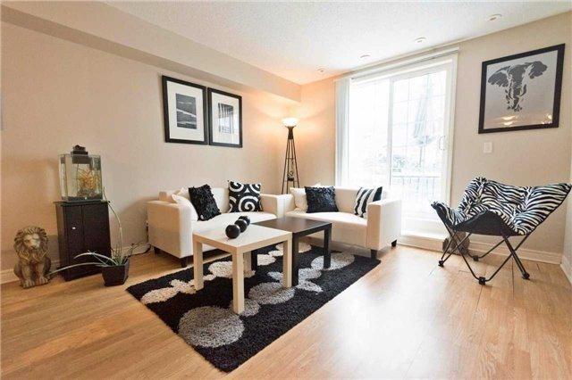 8 - 55 Cedarcroft Blvd, Townhouse with 3 bedrooms, 2 bathrooms and 1 parking in Toronto ON | Image 11