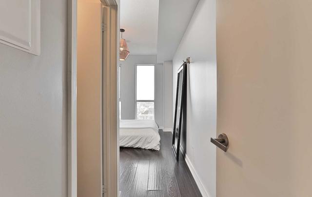 1703 - 170 Sumach St, Condo with 1 bedrooms, 1 bathrooms and 1 parking in Toronto ON | Image 7