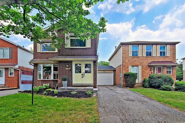 69 Rotherglen Rd S, House detached with 3 bedrooms, 4 bathrooms and 3 parking in Ajax ON | Image 1