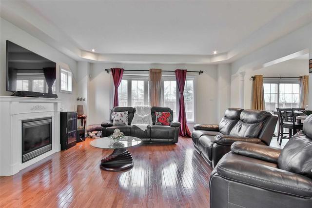 81 Muscat Cres, House detached with 4 bedrooms, 4 bathrooms and 6 parking in Ajax ON | Image 38